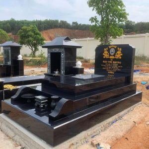 Mộ Đá Granit Mẫu 4 – Sự Lựa Chọn Hoàn Hảo Cho Sự Bền Vững Và Trang Nghiêm