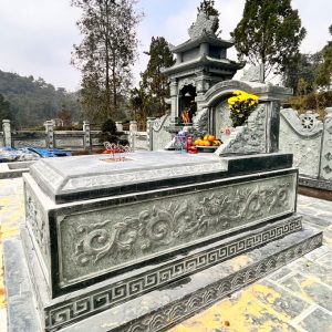 Mộ Ngai Mẫu 8 (Mộ Không Mái) Đá Xanh Rêu